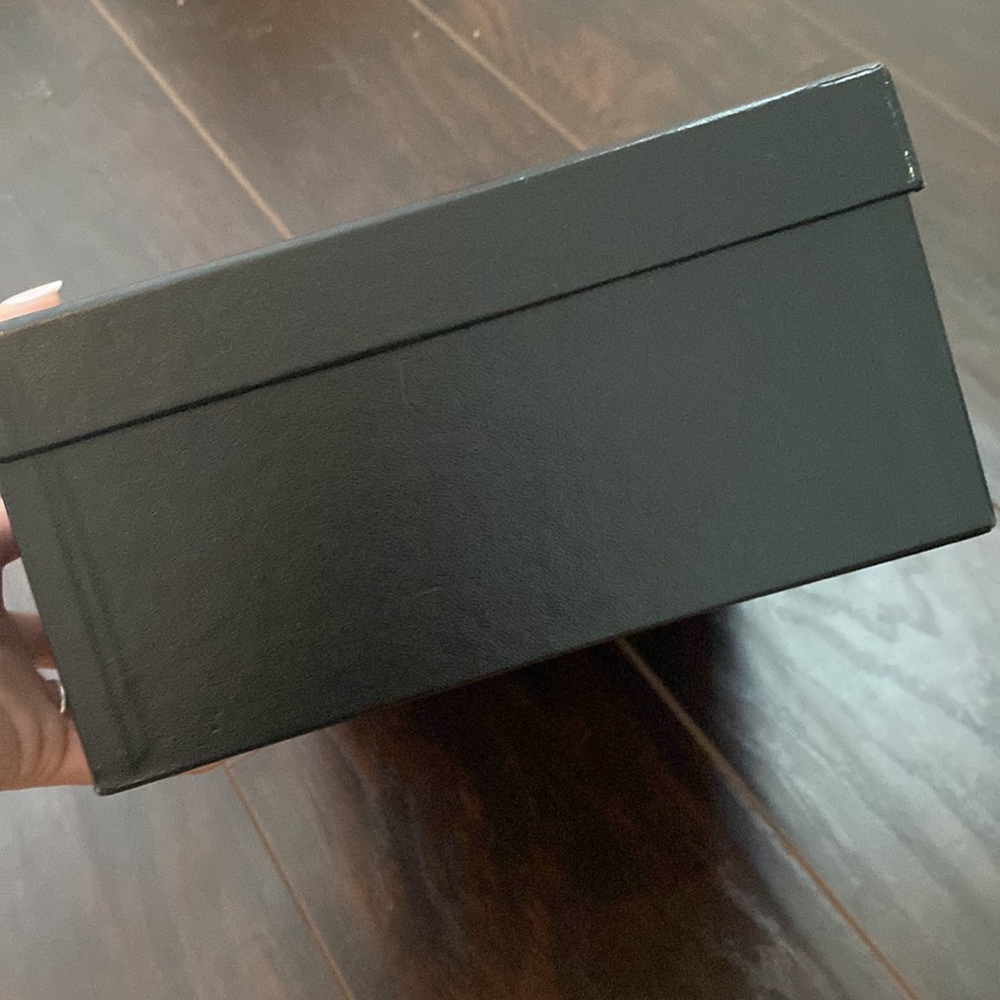 Chanel shoe box - Picture 3 of 5